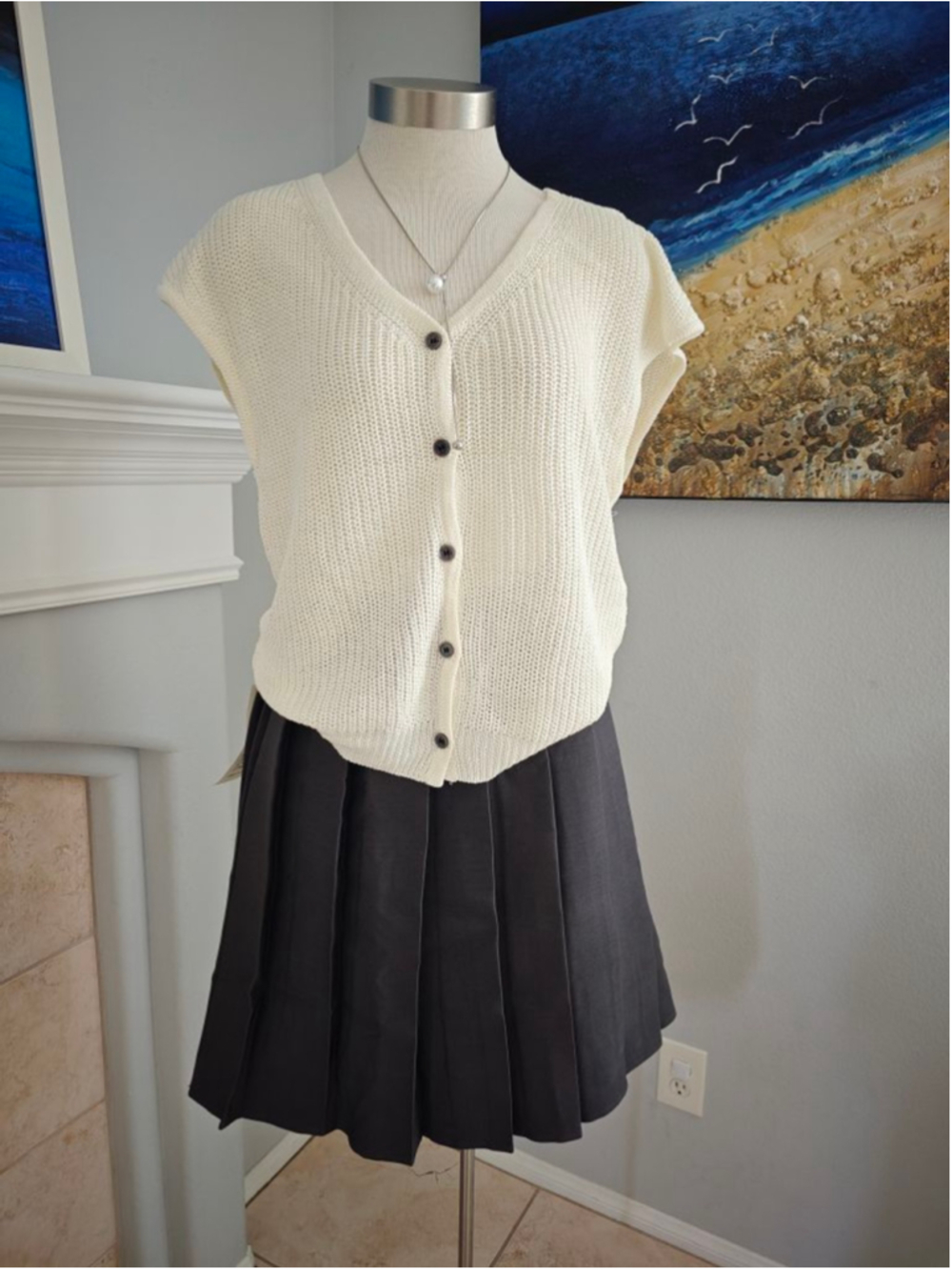 Women's Black Pleated Skirt